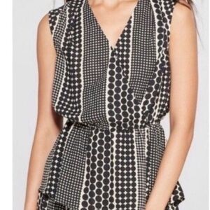 Who What Wear Medium Surplice Peplum Wrap Graphic Top